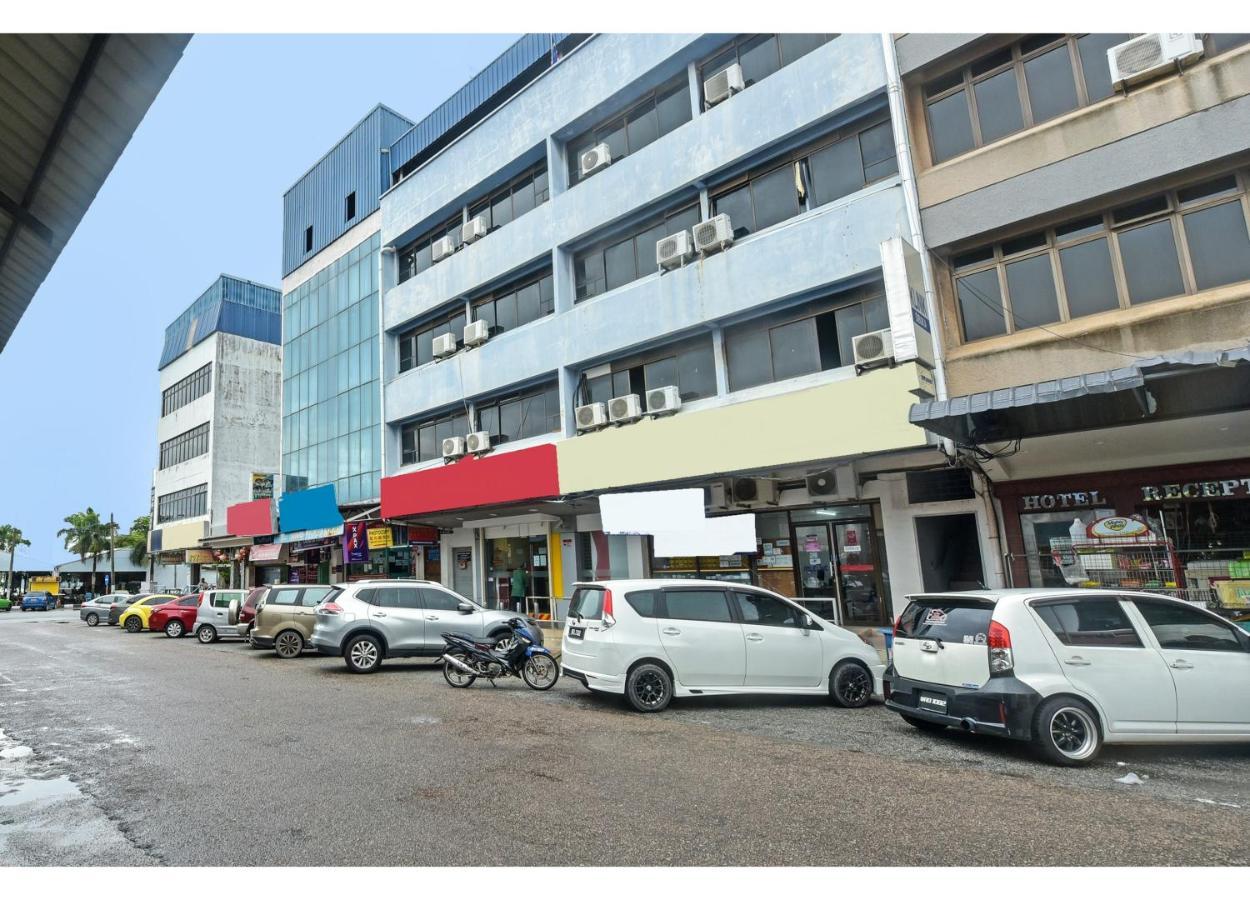 Oyo 90544 M&H Hotel Pengerang Kültér fotó